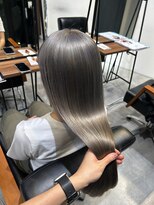 フォルテ 表参道店(FORTE)&nbsp;透明感たっぷりミルクティーグレージュ