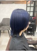 ネイビーカラー