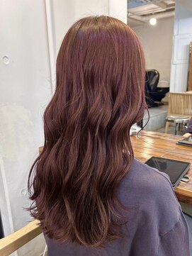 ファルベ(Farbe) 前髪/ワンカールレイヤー/ウエーブパーマ/ピンク