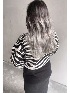 ヘアーアンドアトリエ マール(Hair&Atelier Marl) 【Marl】ホワイトグレージュ×バレイヤージュカラー