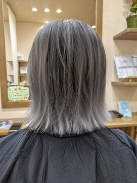 グランヘアー 大町店(GRANHAIR) グラデーションカラー×切りっぱなしボブ