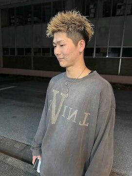 クヴェル(Kvell) 刈り上げスパイキーショート