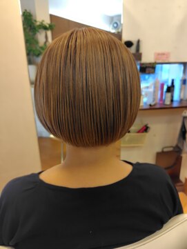 アート フォー アーツ ART FOR ARTS 千林店 ハイトーンショートボブ