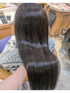 ロンド シャルム 吉祥寺(Lond charme) オリーブグレー/韓国レイヤーカット/マロンベージュ/黒髪/小顔