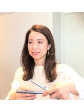 ナチュラルにトレンドヘアを取り入れながら髪や頭皮を労り、癒しの空間をお届けします。