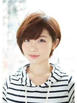 ヘアー スタイリスト(hair STYLIST) ちょっと耳にかけてみた