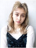 ピンアレンジ_オリーブカラーハイライトカラー_67405