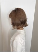  20代30代40代外ハネアッシュグレージュ肩ライン耳掛け