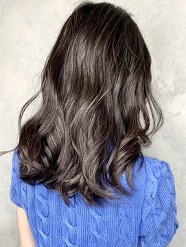 セシルヘアー(CECIL hair) 職場でも悪目立ちしない！オフィスハイライト