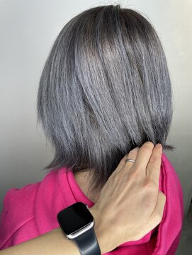 フツーロ 栄(FUTURO) ダブルカラー