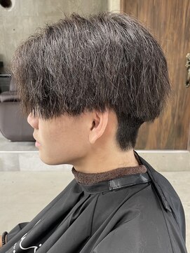 フイ 自由が丘(men's salon Hui) メンズ/アップバング/ツーブロックマッシュ/束感ショート波巻き
