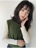 くびれ セミディ 暗め 透明感