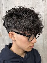 エイトメン 上野店(EIGHT MEN)&nbsp;9908黒髪刈り上げテーパーフェード/スペインカール