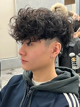 エルマーク(L-MARK) スペインカールスパイラルパーマツイストパーマフェード短髪