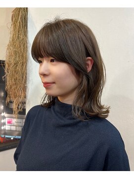 リコバイアフロート(riko by afloat) くびれミディ/レイヤーカット/オリーブベージュ/オリーブカラー