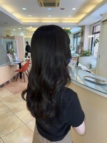 シュヴー 西葛西(CHEVEUX) 顔周りレイヤー×リバース巻きで大人可愛く！