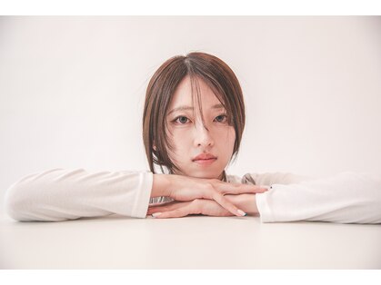 アルジャーノンシロ(ALGERNON shiro)の写真