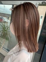 ウールバイレガーレ(uul by Legare/a)&nbsp;グレージュ切りっぱなしボブ前髪ありミニボブミルクティベージュ