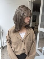 ミント(mint) ワンブリーチでできるオリーブベージュとレイヤーウルフ