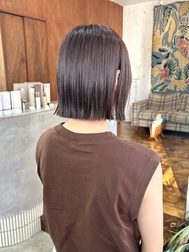 アペロ 柏(Apero) プツっと切りっぱなし☆外ハネbob/トリートメントストレート