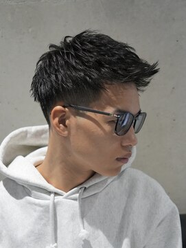 MEN'S/ジェットモヒカン×スキンフェード/短髪/黒髪