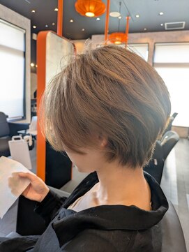 ハイトーンハンサムショート