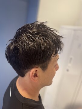 アズーア ヘアーアンドスパ(azure hair&spa) 爽やか好印象アップバングショート