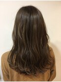 スモークアッシュ