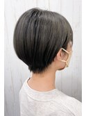 アッシュグレー/耳かけショート　　北千住　北千住西口