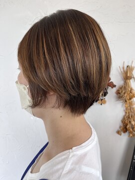 ヘアスタジオ ブリエ(HAIR STUDIO BRILLER) 2022 A/W  ショートボヴ ×ラテべージュ × ハイライト