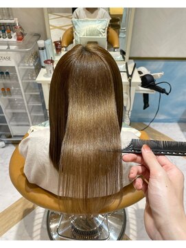 ロンド ストラーダ 心斎橋(Lond strada) ★酸性ストレートで艶々綺麗な美髪★