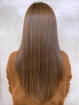 ラエティス(Laetus)&nbsp;ハイダメージ金髪からの髪質改善縮毛矯正×上品ベージュ