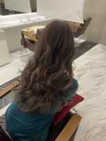 ウォーレントリコミニューヨーク ハービスエント大阪梅田店(WARREN TRICOMI NEW YORK) グレージュ×ハイライト