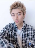 20代メンズ/波巻き/刈り上げ/束感ショート/ハイライト
