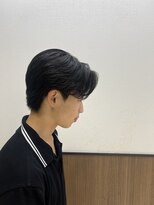 ステージ(STAGE)&nbsp;ダウンパーマ　韓国メンズヘア　センターパート