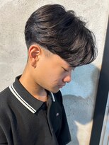 ニアウ 伊勢崎連取店(Niau)&nbsp;センターパートツイストスパイラルパーマシャドウパーマ