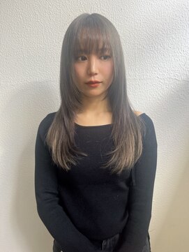 エリス ウメダ(Eliss umeda) レイヤーカット×ミルクティーベージュ