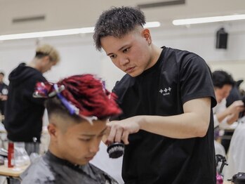 ルースト 京都駅前店(ROOST)の写真/コンテスト2025年サロンスタイル部門優勝[京都駅/眉毛/メンズカット/メンズパーマ/men's/学割U24]<理容室>