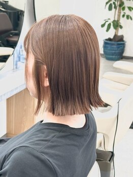 アクシス(AXIS)の写真/［艶髪白髪染め］カラーしながら髪質改善、うねりも同時に改善できる！頭皮に優しい高濃度水素カラーで♪