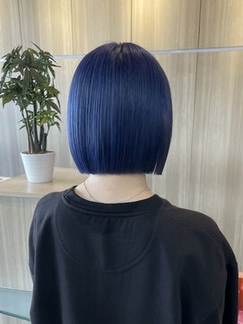 ラヴィエール(LAVIERE by R-EVOLUT) ラベンダーブルー　ネイビー　ケアブリーチ　タッセルボブ　柏