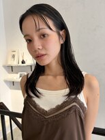 ナリー(Nary) タイトはミディアムスタイル