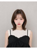 オレンジ梅田店(ORANGE)&nbsp;外ハネミディアム/ナチュラルブラウンカラー 【アヤネ】