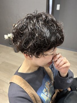 アハト(acht) ショートマッシュパーマ