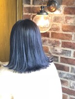 エイミー(Aimee)&nbsp;Aimee 町田 ニュアンス外ハネ×ブルーブラック