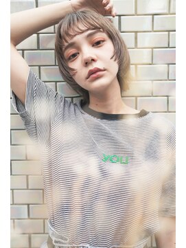 カライング(ing) 【+～ing】ウルフbob×ペールベージュ【佐藤彩奈】