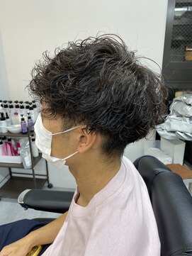 ショット 高槻(SHOT) ツイストスパイラルパーマ:高木穣