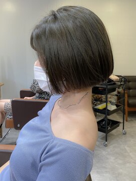 ネイヴィル オモテサンドウ(navile omotesando) ☆ブリーチなしオリーブグレージュボブ☆