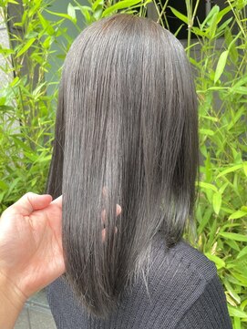 ディッセンバー 渋谷(December) 【December】ブリーチなし透明感オリーブグレージュカラー