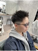 フェザーアップバングショート　フェード　ツーブロック