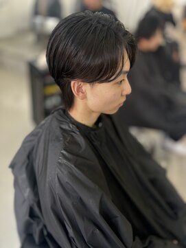 ラヴィズム 名駅店(LUVISM) 名古屋/メンズカット/メンズパーマ/眉毛/カルマパーマ